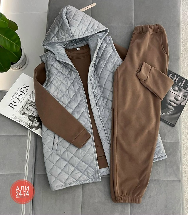 Спортивный костюм 23124253