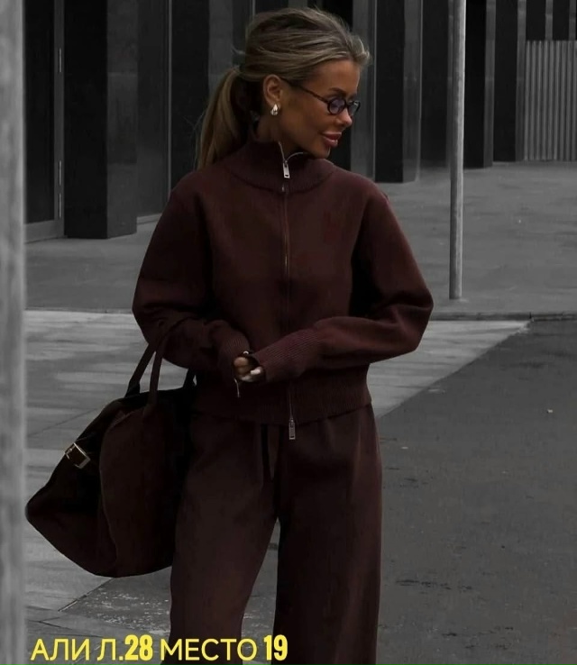 Спортивный костюм 23125451