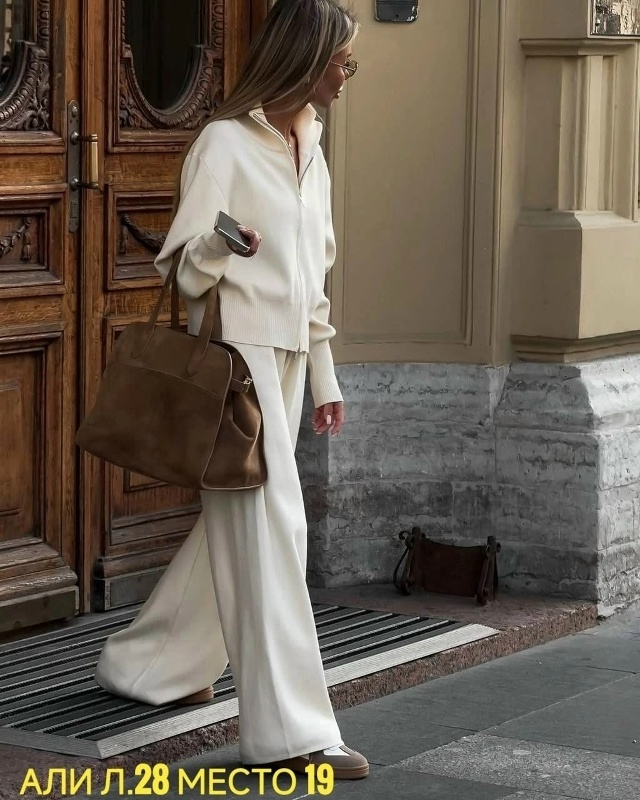 Спортивный костюм 23125451