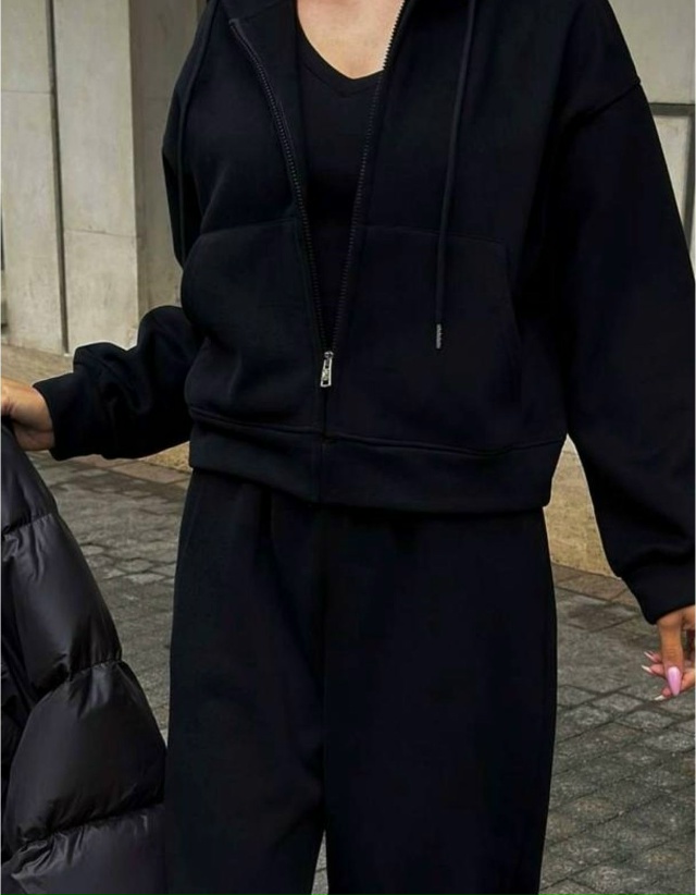 Спортивный костюм 23126884