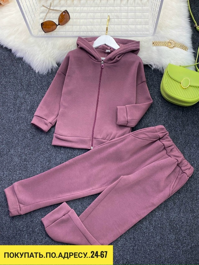 Спортивный костюм 23127244