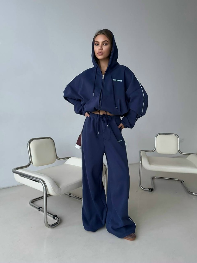 Спортивный костюм 23127768