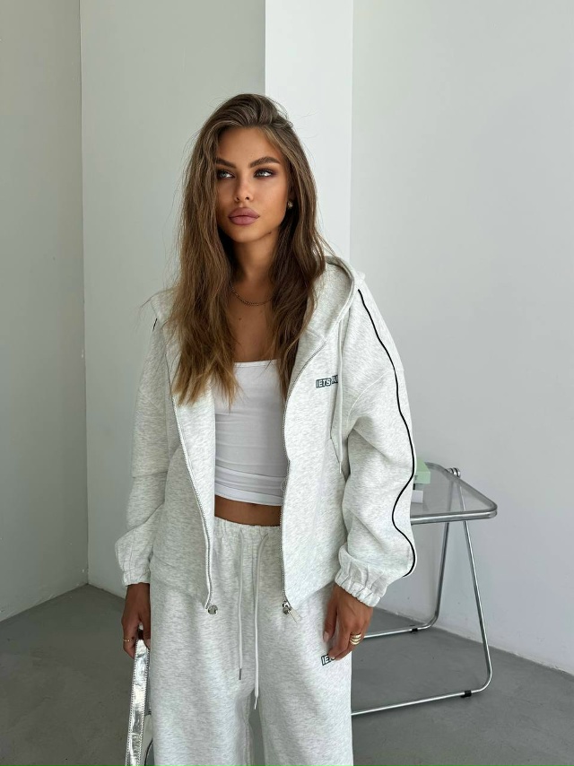 Спортивный костюм 23127770