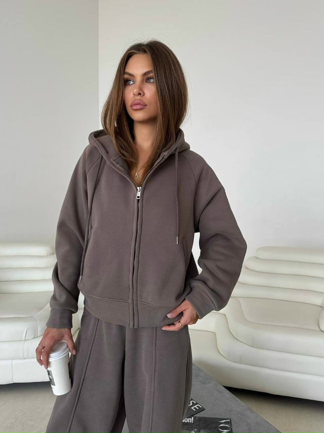 Спортивный костюм 23127763