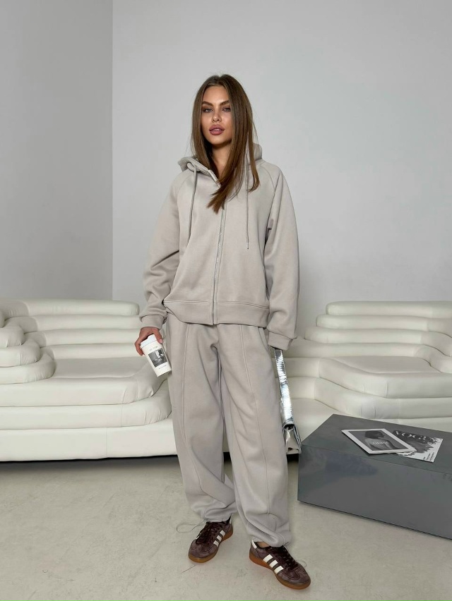 Спортивный костюм 23127764