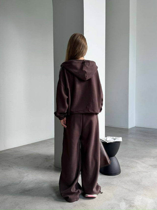 Спортивный костюм 23127769