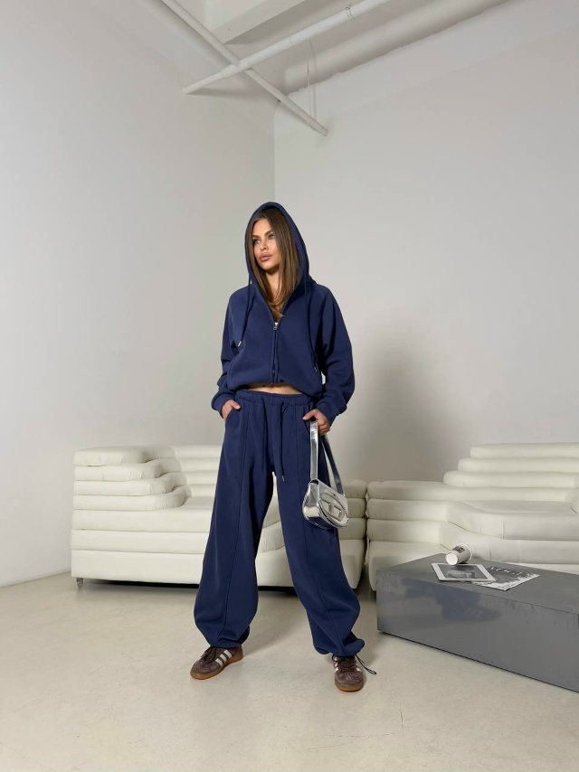 Спортивный костюм 23127767