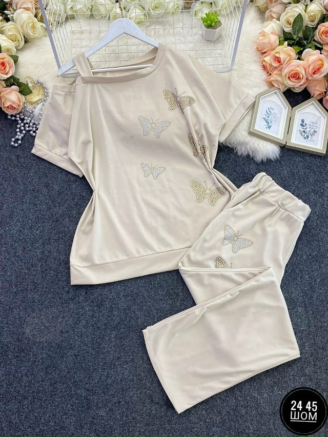 Костюм 23128559