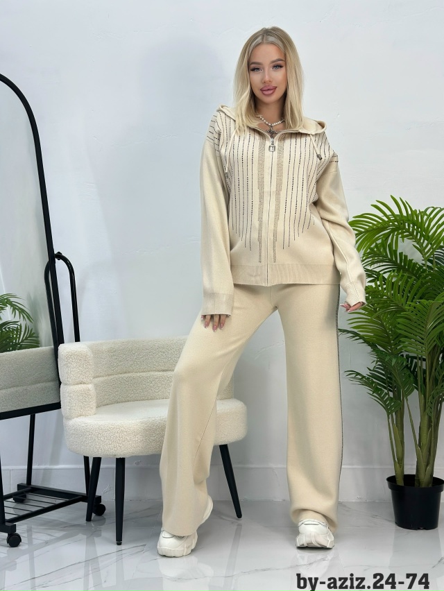 Спортивный костюм 23130482