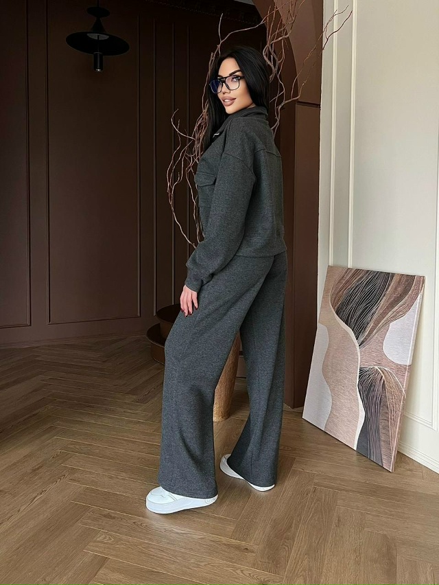 Спортивный костюм 23129985