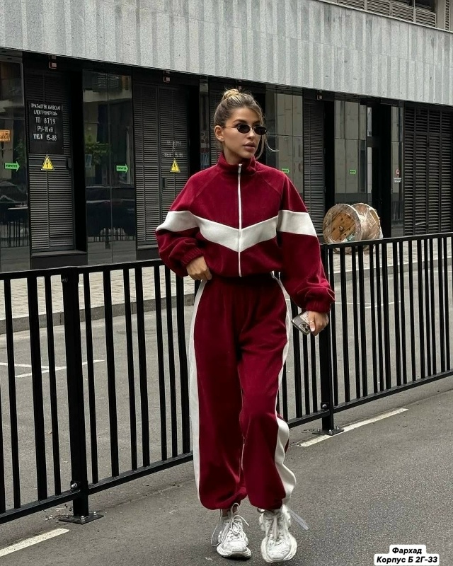 Спортивный костюм 23130109