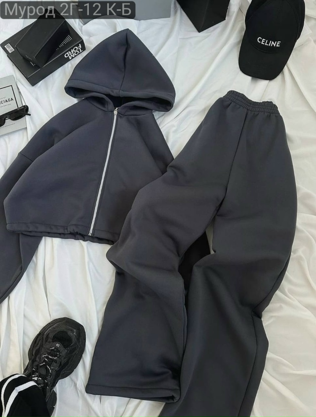 Спортивный костюм 23132489