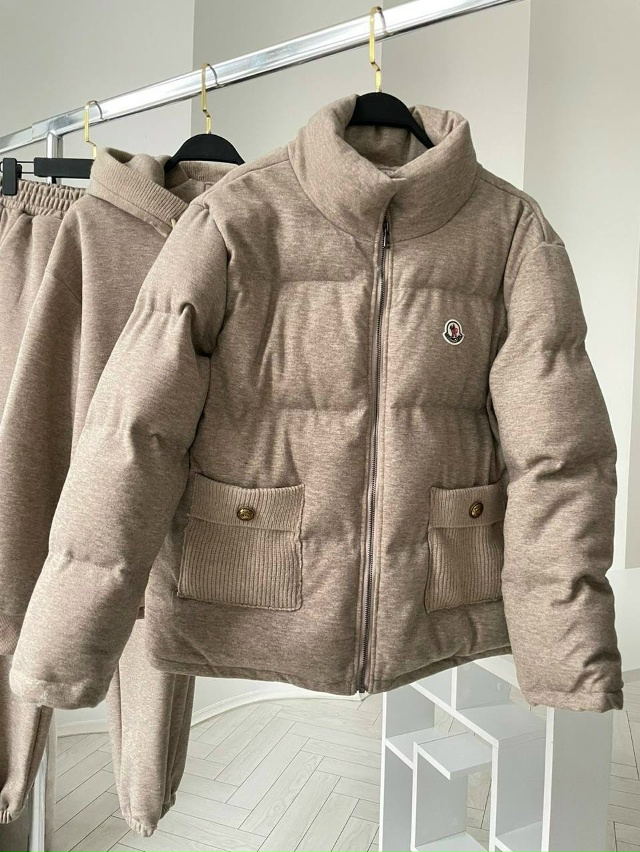 Спортивный костюм 23133064