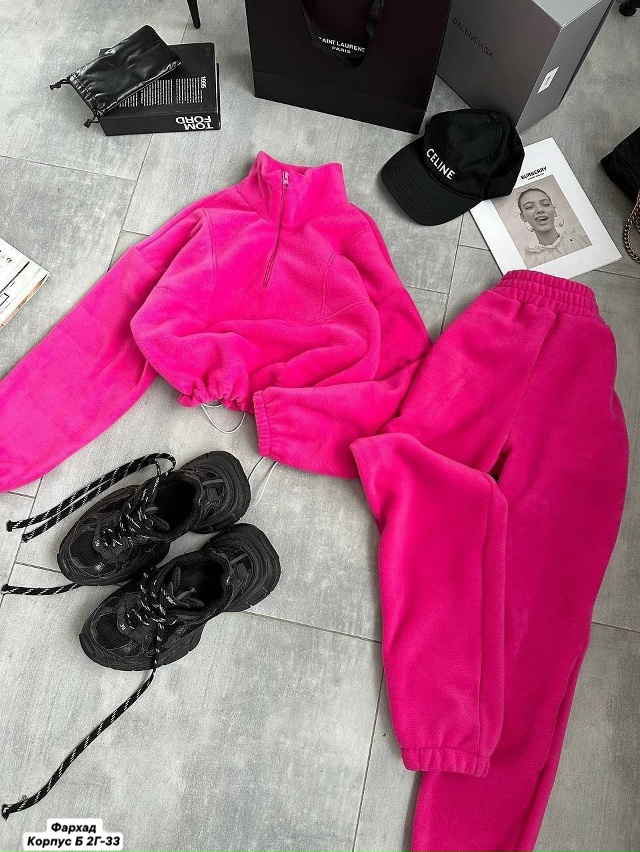 Спортивный костюм 23133412