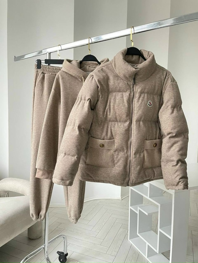 Спортивный костюм 23133064