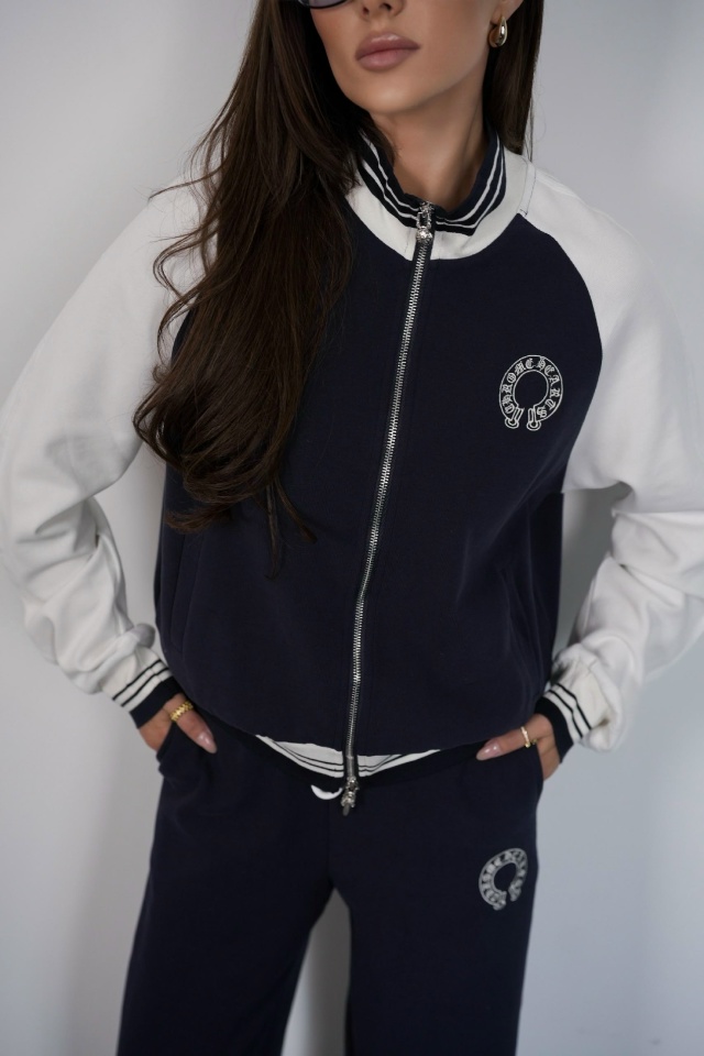 Спортивный костюм 23133593