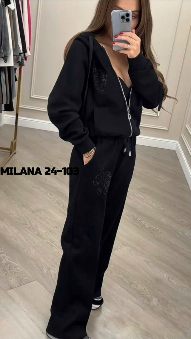 Спортивный костюм 23132839