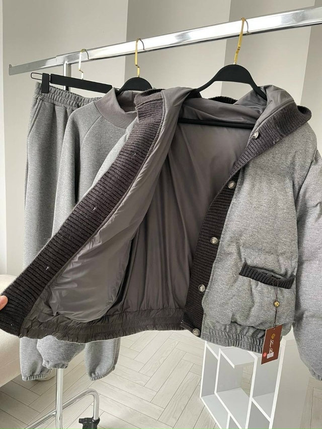 Спортивный костюм 23132995