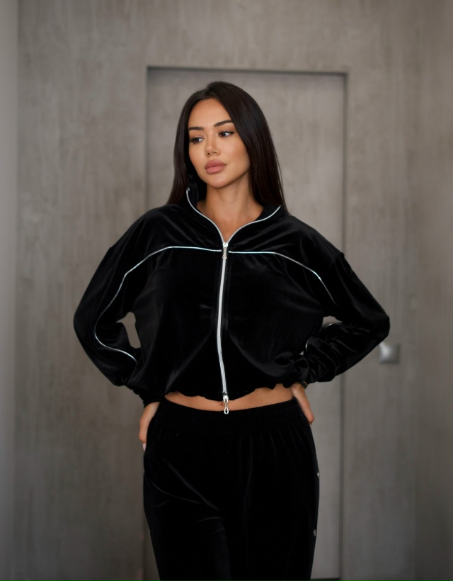 Спортивный костюм 23133599