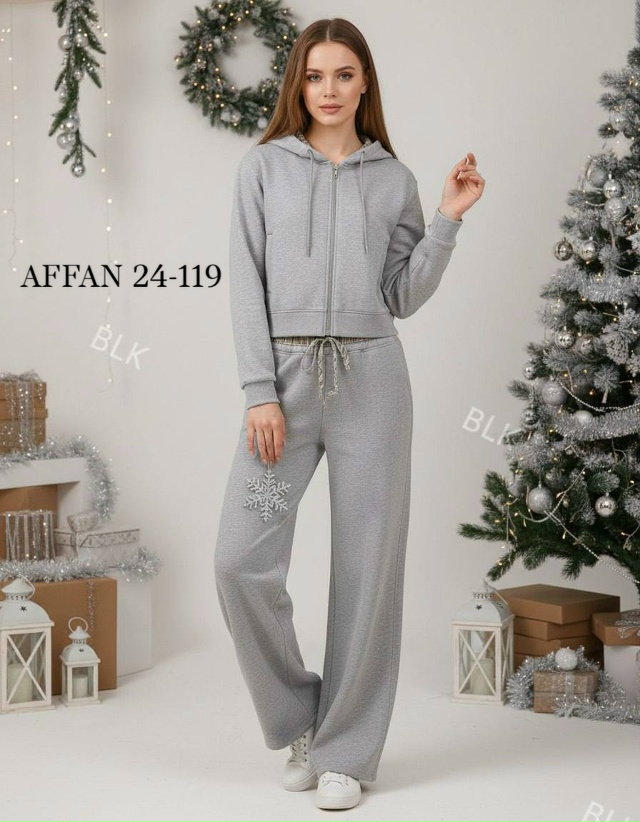 Спортивный костюм 23134857