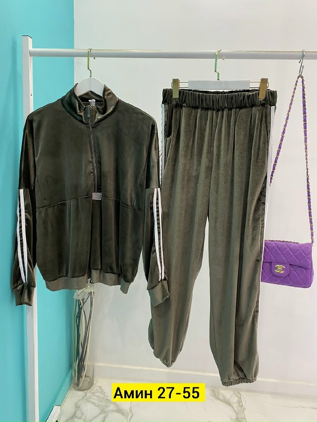 Спортивный костюм 23135371