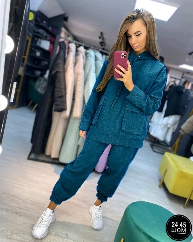 Спортивный костюм 23134995