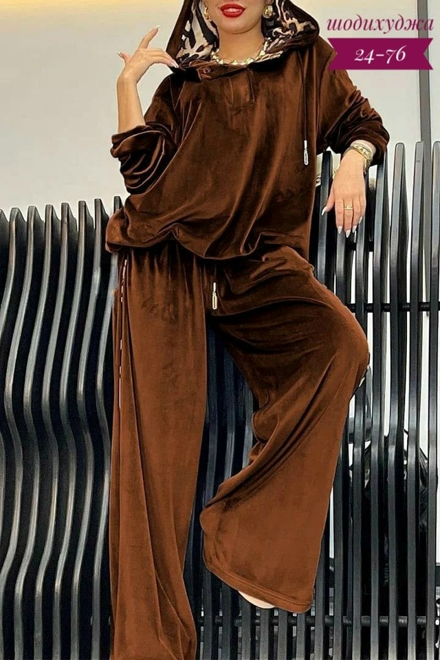 Спортивный костюм 23134620