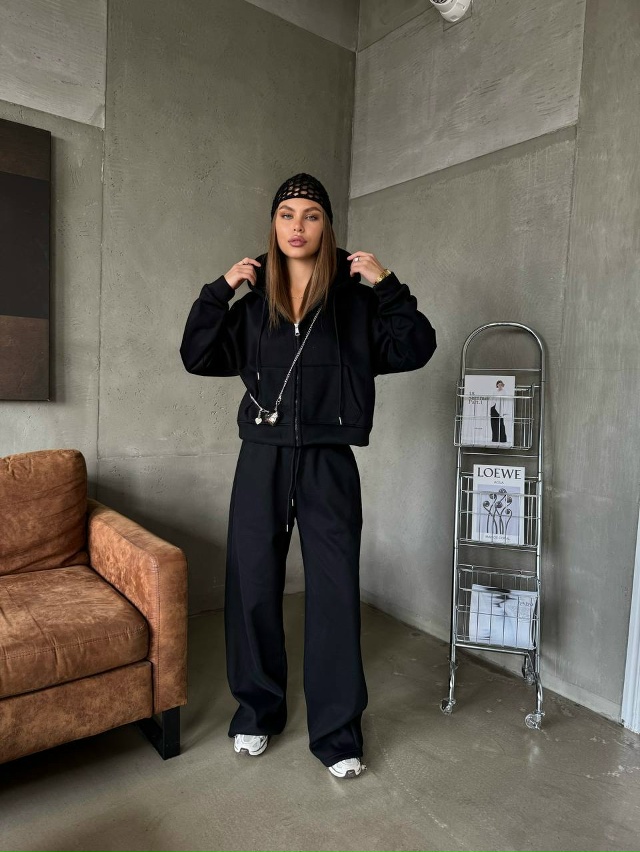 Спортивный костюм 23134819