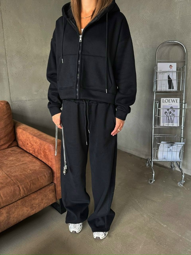 Спортивный костюм 23134819