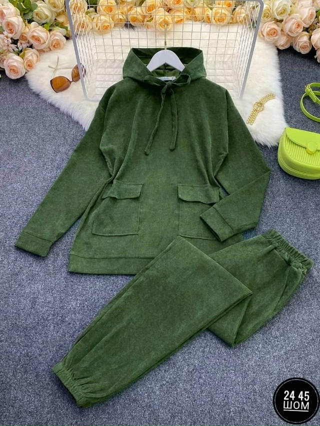 Спортивный костюм 23134995