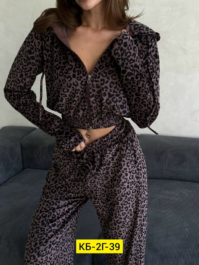 Спортивный костюм 23135204