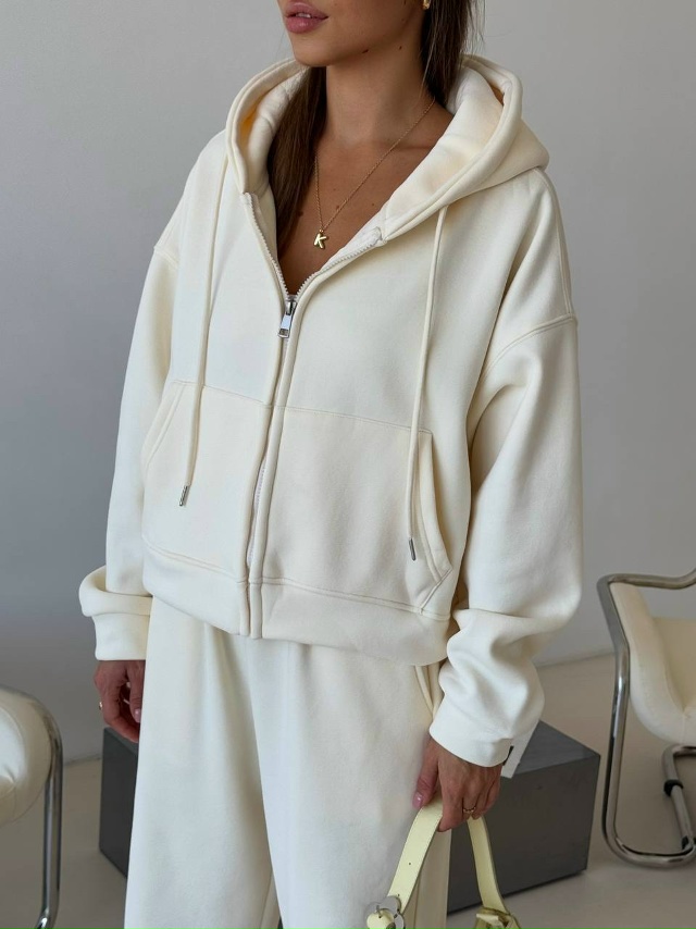 Спортивный костюм 23134823