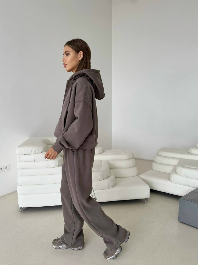 Спортивный костюм 23134818