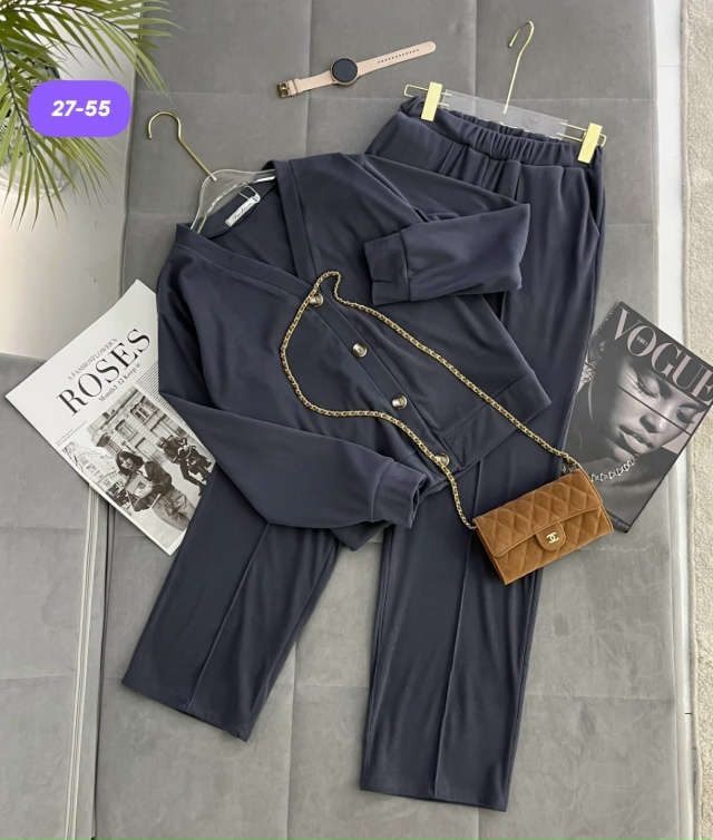 Спортивный костюм 23134542