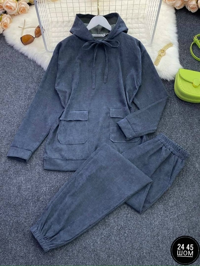 Спортивный костюм 23134995