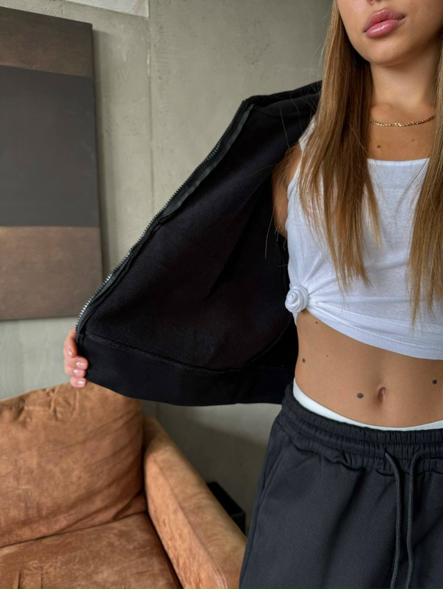 Спортивный костюм 23134819