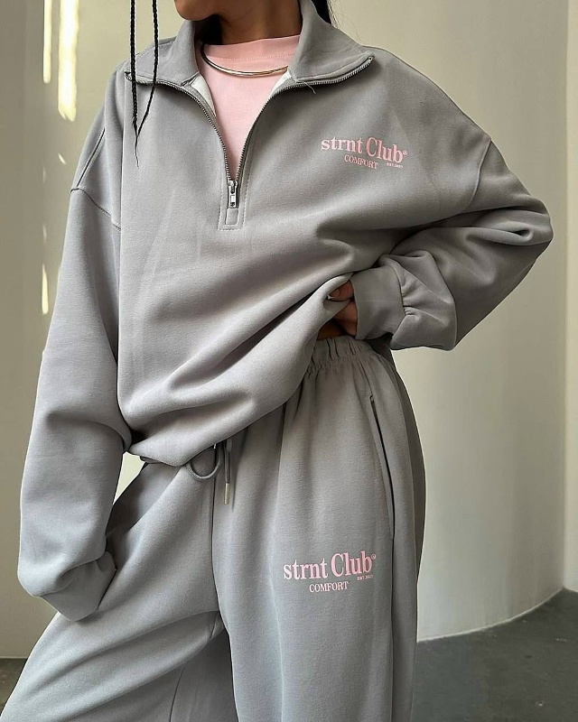 Спортивный костюм 23135929