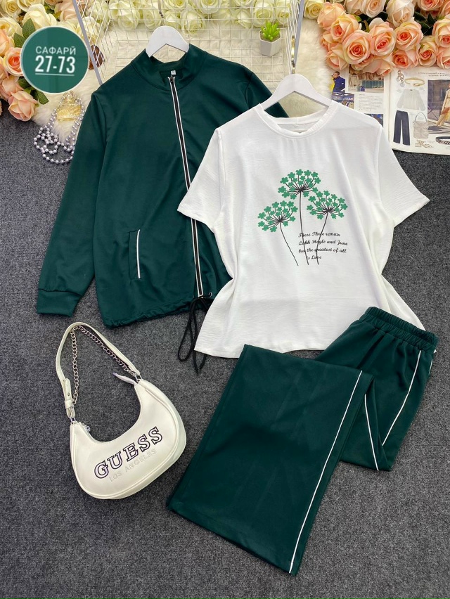 Спортивный костюм 23136253