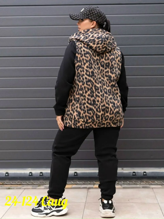 Спортивный костюм 23137115