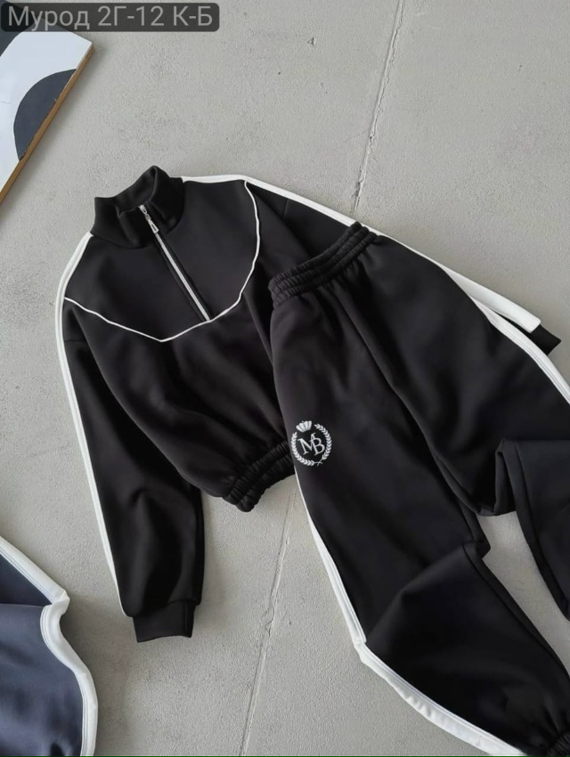 Спортивный костюм 23136654