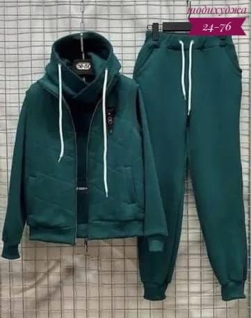 Спортивный костюм 23136226