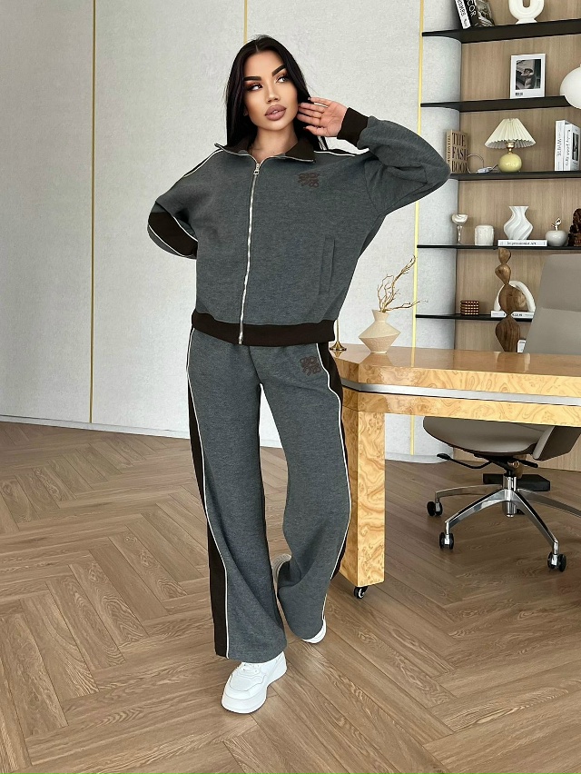 Спортивный костюм 23138551