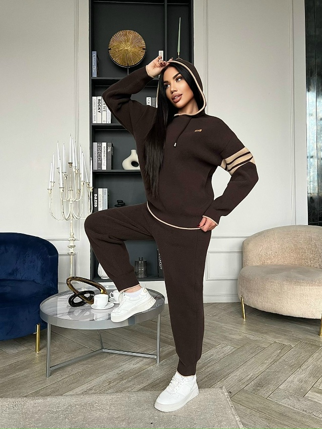 Спортивный костюм 23138149