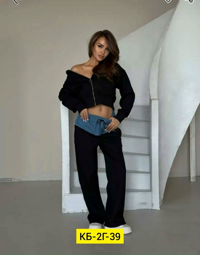 Спортивный костюм 23138511