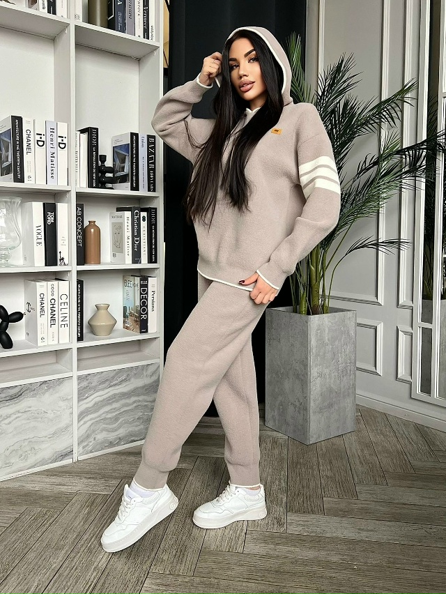 Спортивный костюм 23138149