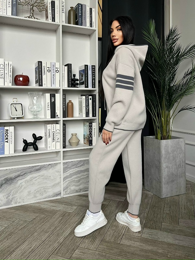 Спортивный костюм 23138151