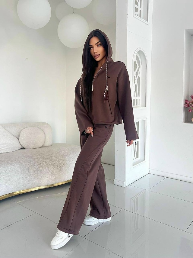 Спортивный костюм 23139433