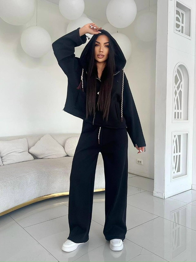 Спортивный костюм 23139433