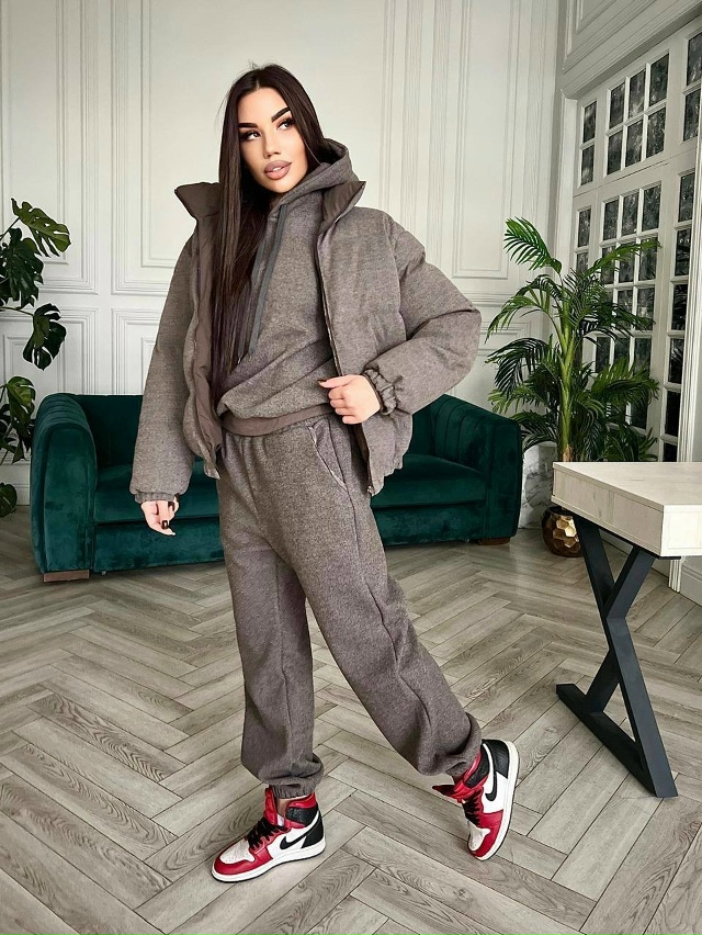 Спортивный костюм 23139430