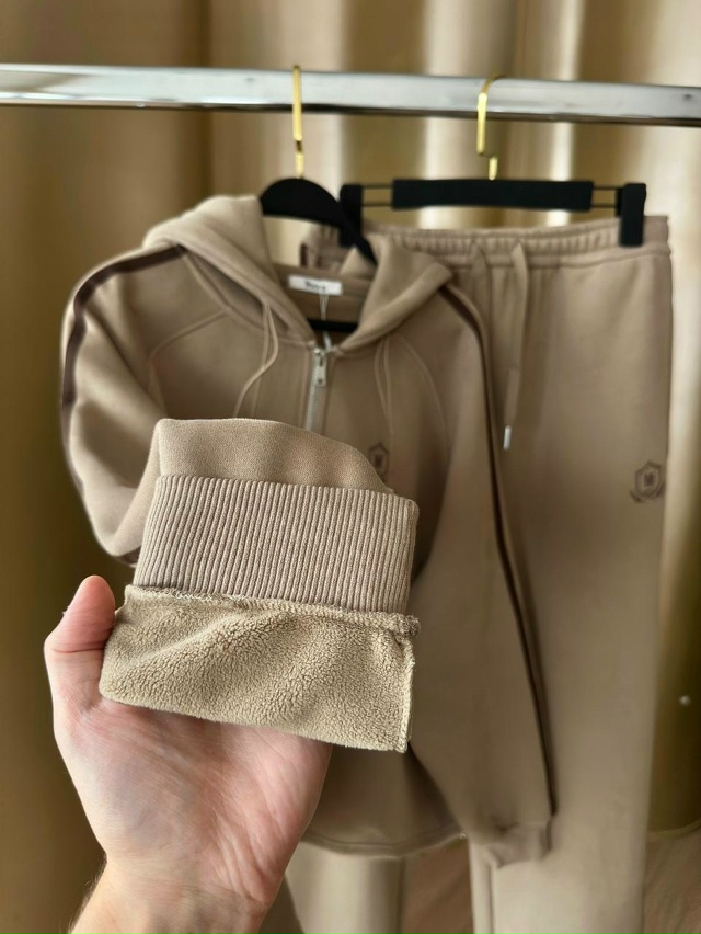 Спортивный костюм 23143014